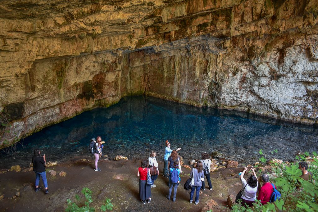 kefalonia cave tours